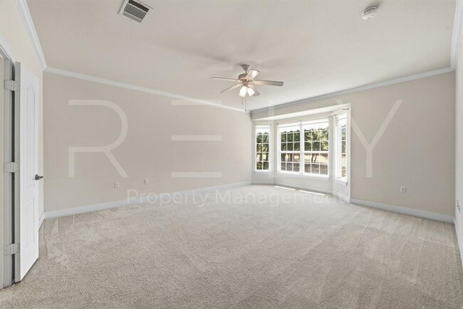 Building Photo - 808 Armstrong Dr