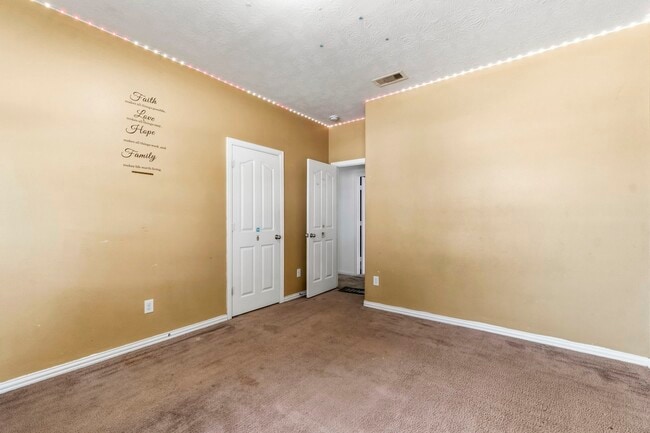 Building Photo - 8203 Loetsch Ridge Way