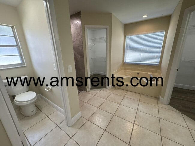 Building Photo - 1080 Hali Ridge Ct