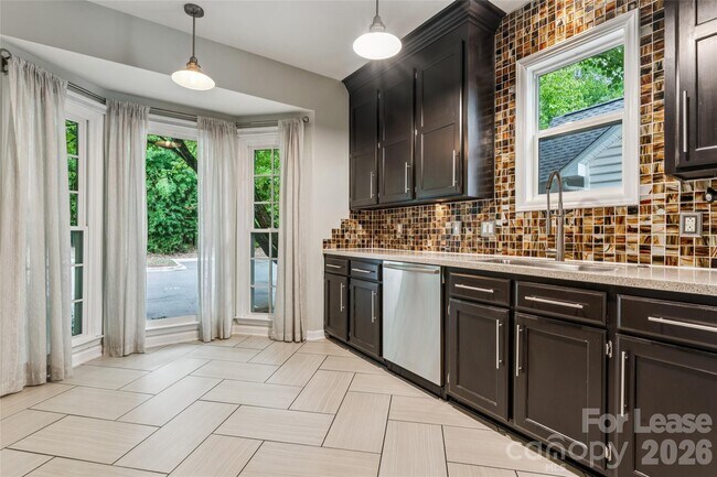 Building Photo - 6209 Padget Parrish Ct