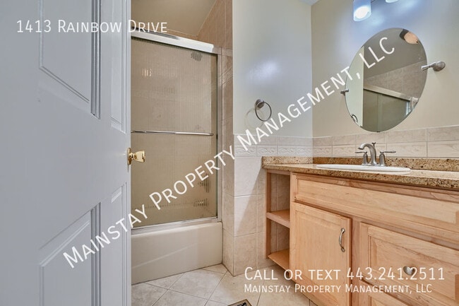 Building Photo - 1413 Rainbow Dr