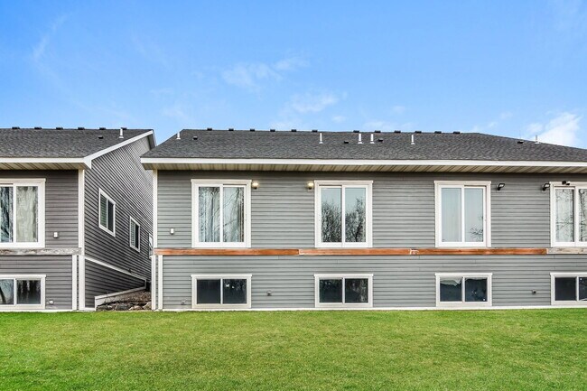 Building Photo - 312 61st St