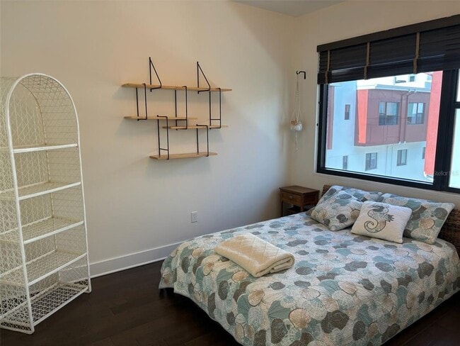 Building Photo - 130 8th St N