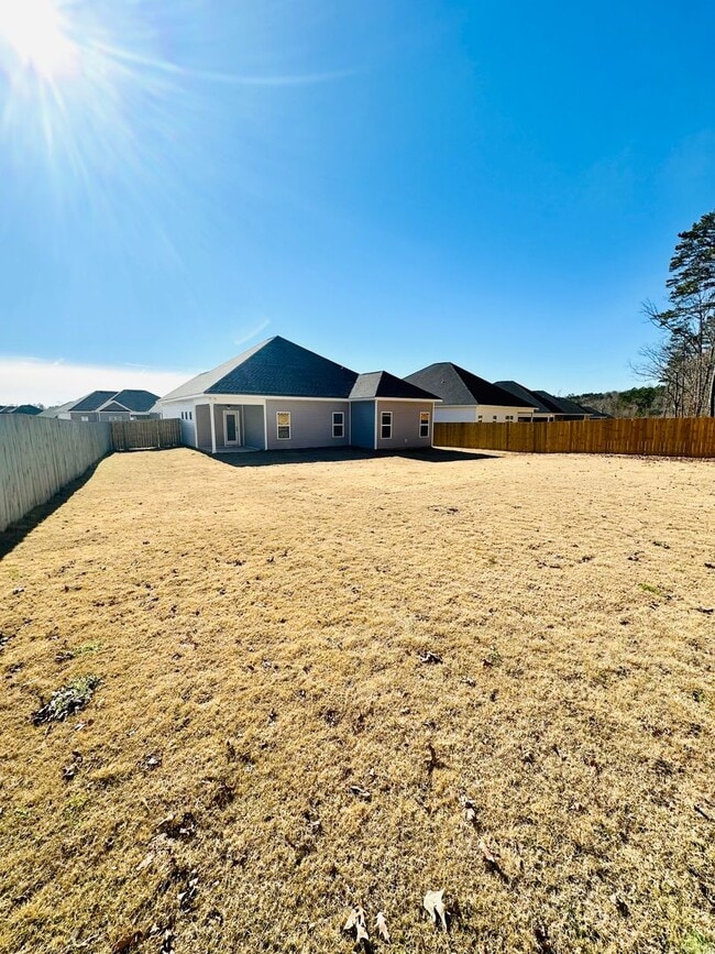 Building Photo - 103 Garrett Ln