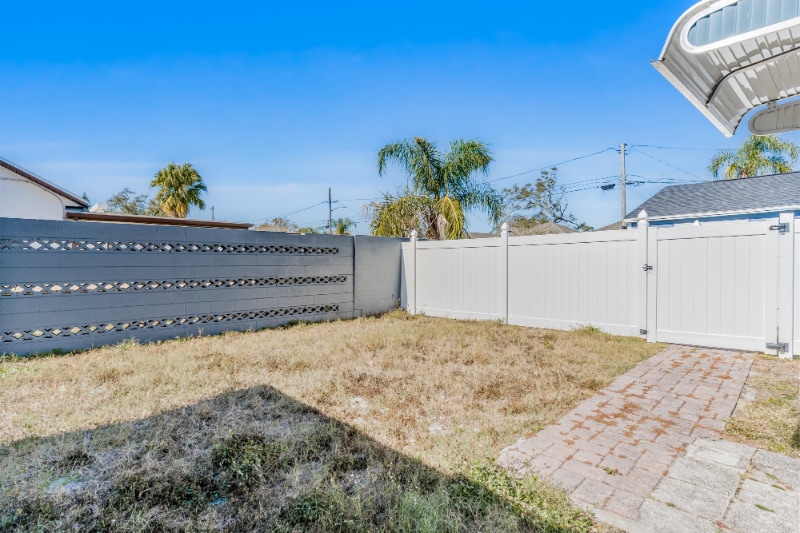 Building Photo - 917 56th Ave N