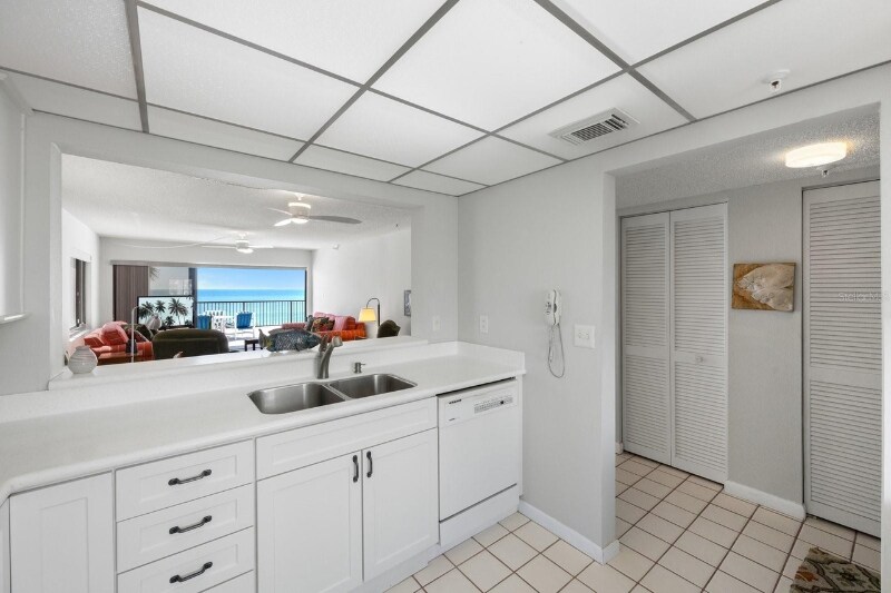 Building Photo - 14950 Gulf Blvd