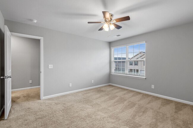 Building Photo - Newer Home in Reedy Fork, So Many Upgrades, SS Appliance, Loft, Garage, Fenced!