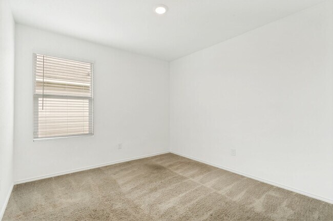 Building Photo - Modern 4-Bedroom Home Near Lackland AFB