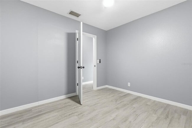 Building Photo - 208 Dragons Fire Pl