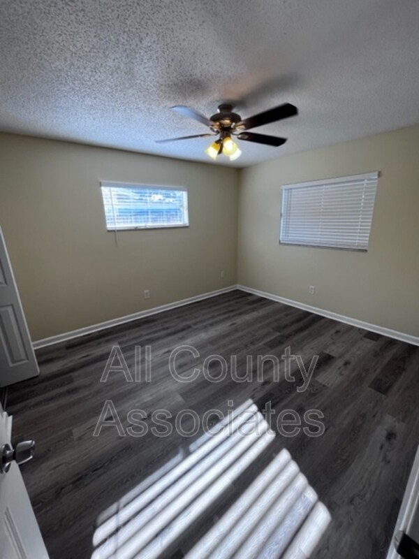 Building Photo - 1011 Idlebriar Way