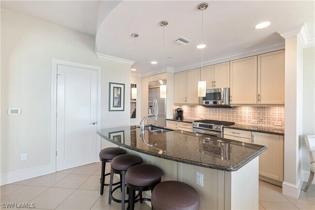 Building Photo - 9123 Strada Pl