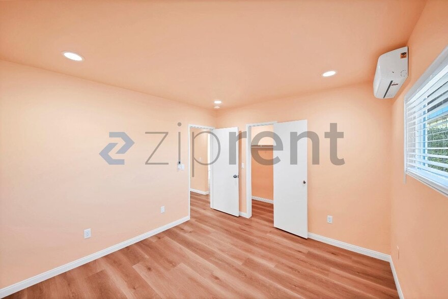 Building Photo - 3618 Ellis Ln