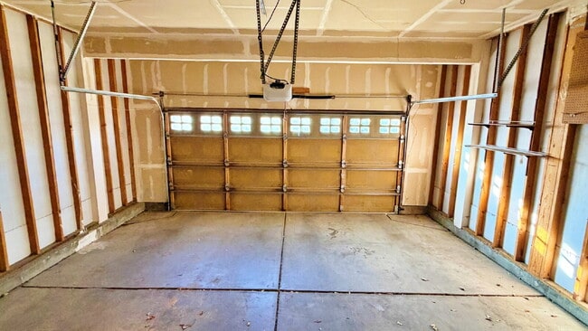 Building Photo - NEW PAINT NEW CARPET!! Fantastic 2-Story Home In Saddle Rock Ridge! 3 Bed 2 Bath 2 Car Garage! Ch...