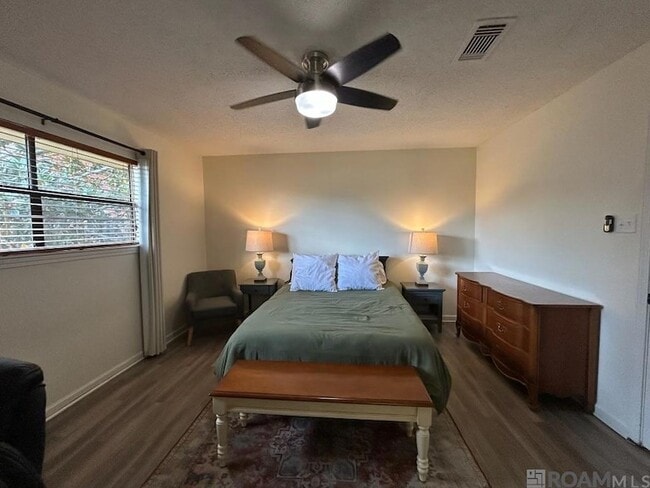 Building Photo - 929 Ridgepoint Ct