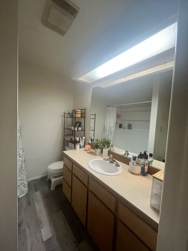 Building Photo - Two-Bedroom Condo