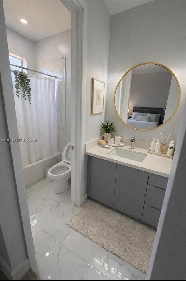 Building Photo - 2244 NE 42nd Ave