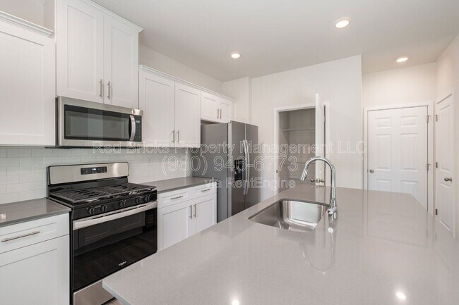 Building Photo - 5250 Reedy Rdg Rd