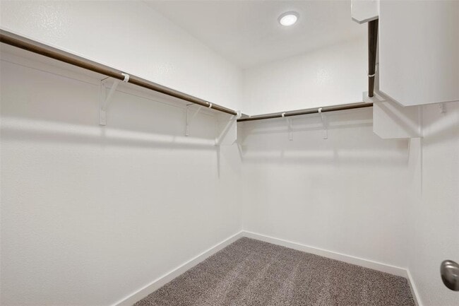 Building Photo - 109 Watch Hl