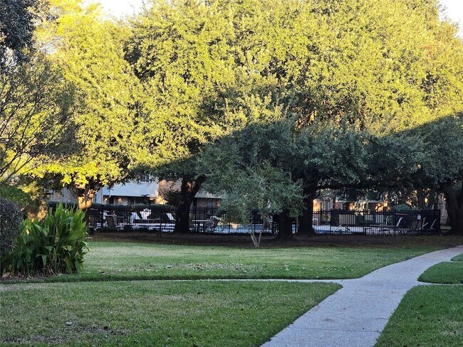 Building Photo - 856 Wax Myrtle Ln