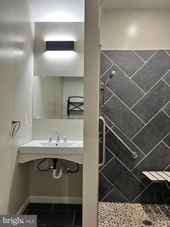 Building Photo - 1302 N 22nd St