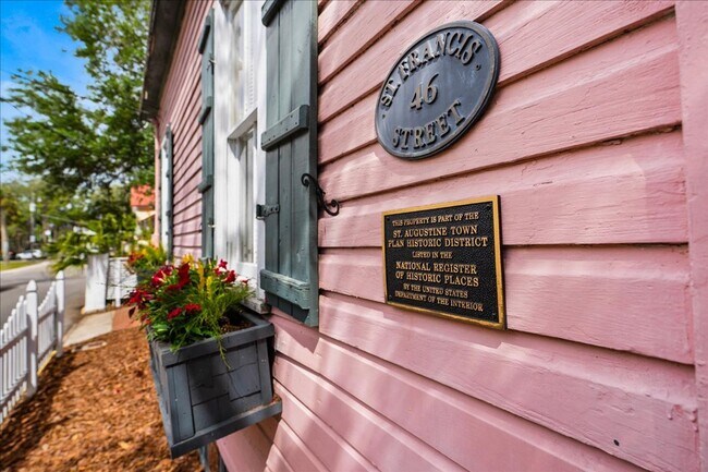 Building Photo - Downtown St. Augustine 2BD/2BA Historic Home