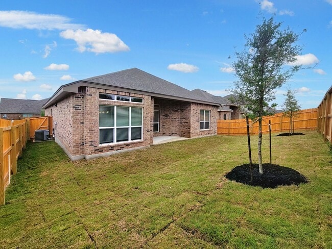 Building Photo - 4413 Royal Oak Blvd