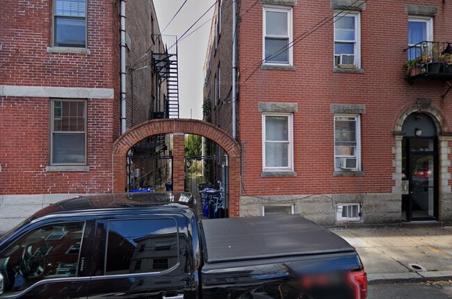 Primary Photo - 72 Frankfort St