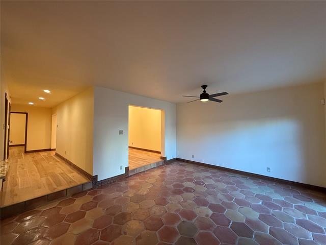 Building Photo - 12513 Burninglog Ln