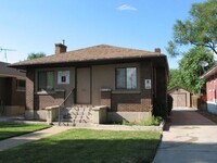 Building Photo - Bungalow/Office 2 Bedroom 2 Bath