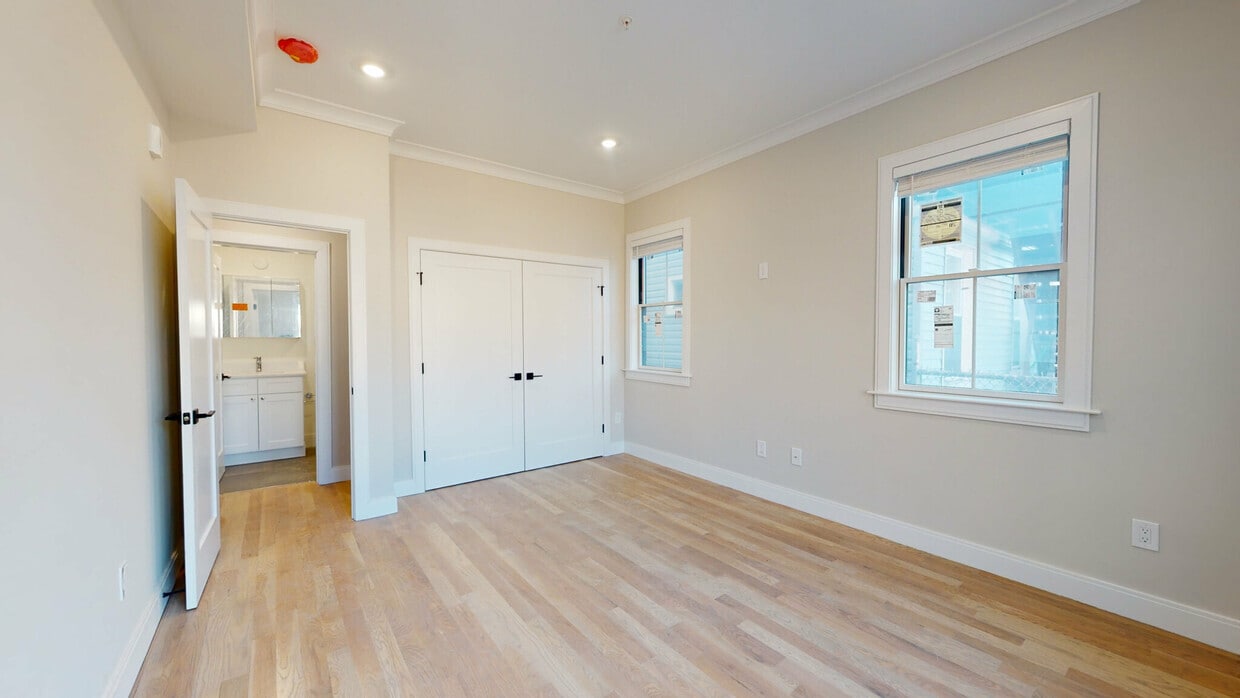 Building Photo - 317 Allston St