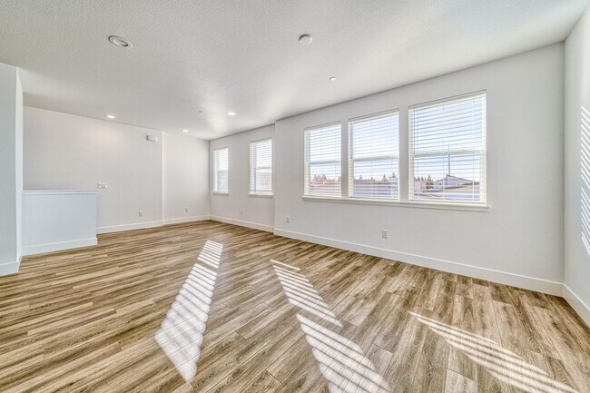 Building Photo - Phase 1 Bungalow Rental - Lot D44 Main
