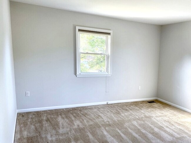 Building Photo - 13382 Brookfield Ct