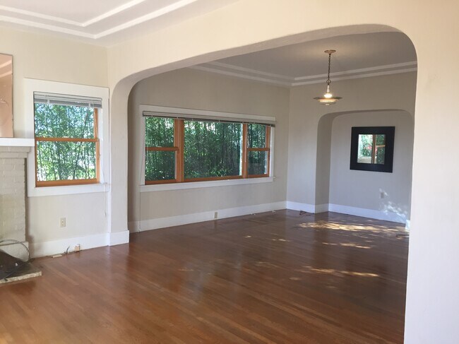 dining room - 2465 Cole St