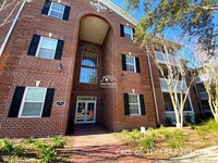 Building Photo - 1607 Cambridge Lakes Dr