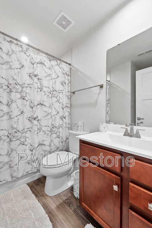 Building Photo - 367 Ontario Dr