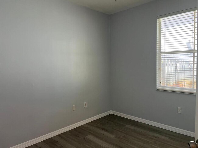 Building Photo - 2758 SW 129th Terrace