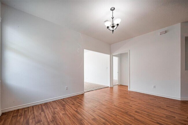 Building Photo - 5906 Yaupon Ridge Dr