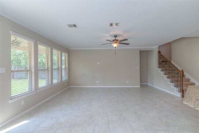 Building Photo - 2259 Golden Laurel Dr