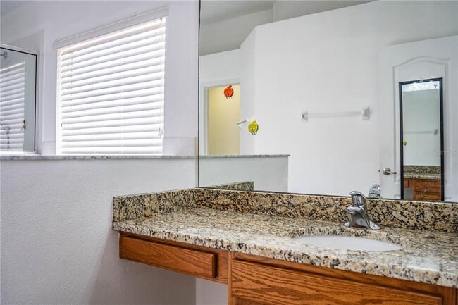 Building Photo - 1876 Holton Rd