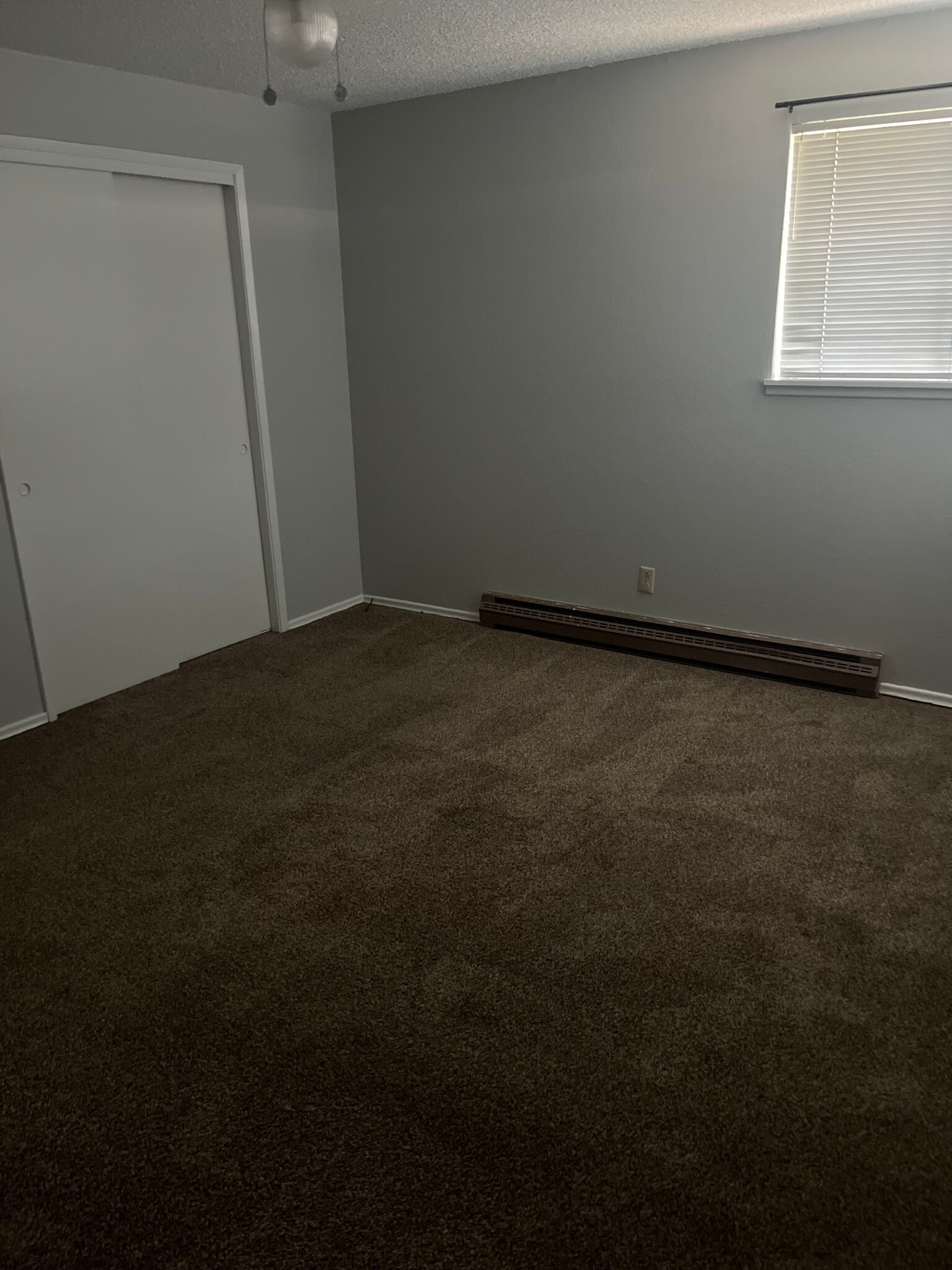 Bed 2 - 604 Terry St