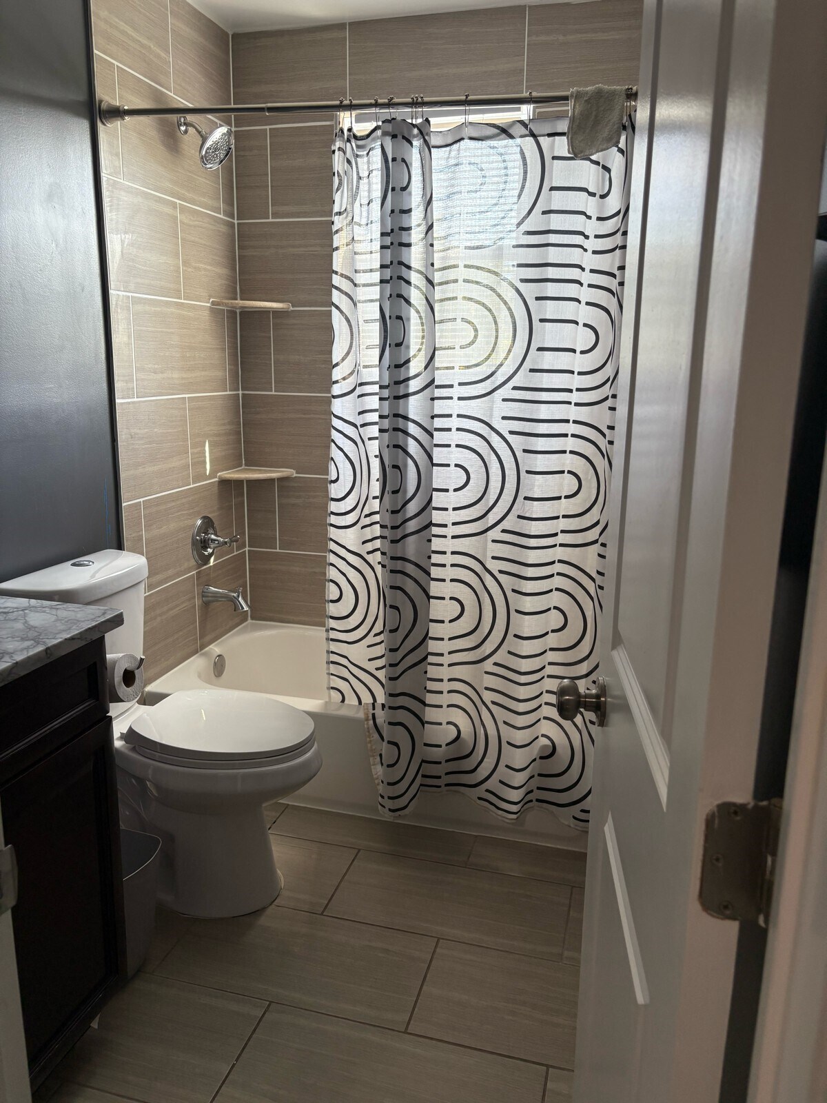 Building Photo - 5033 E Capitol St SE