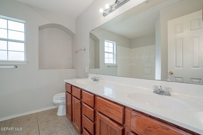 Building Photo - 3057 Tierra Mina Dr