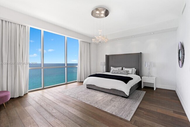 Building Photo - 17749 Collins Ave