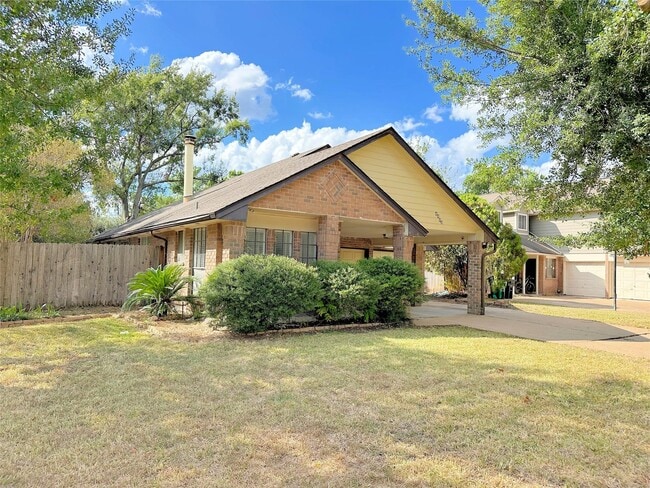 Building Photo - 4803 Shadowdale Dr