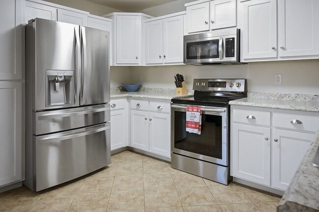 Building Photo - 316 E Monroe St