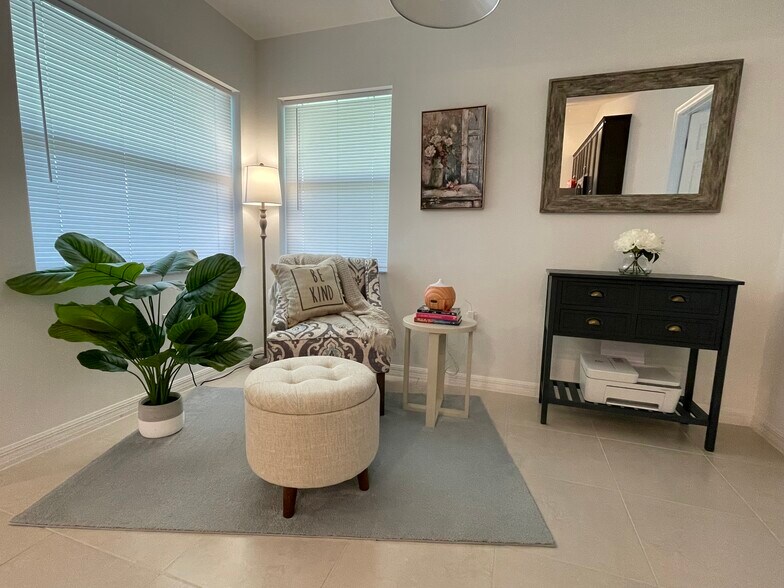 Building Photo - 342 Parkview Dr