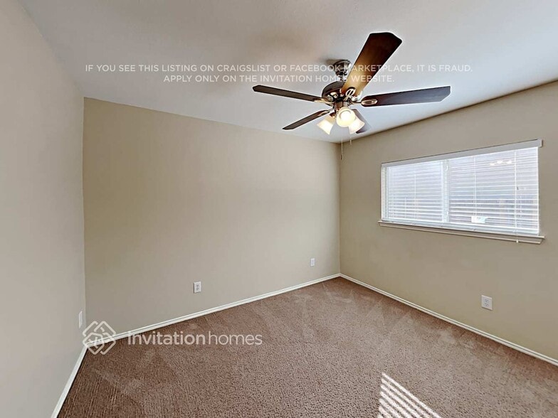 Building Photo - 1852 Village Park Trail