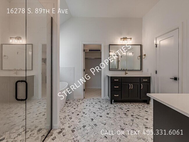 Building Photo - 16278 S 89th E Ave