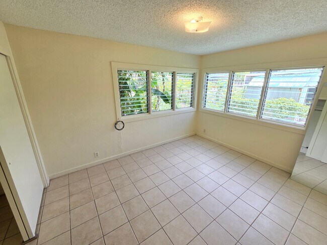 Building Photo - 425 Kawailoa Rd