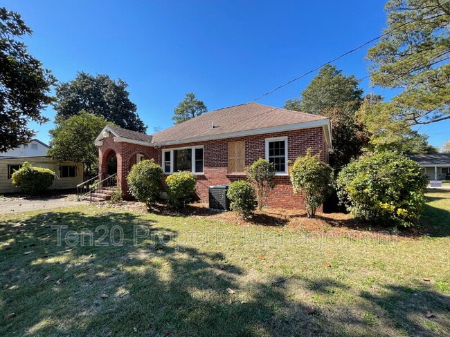 Building Photo - 1720 19th Ave